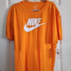 NIKE FUTURA T SHIRT  'THE NIKE TEE'- NEW WITH TAGS